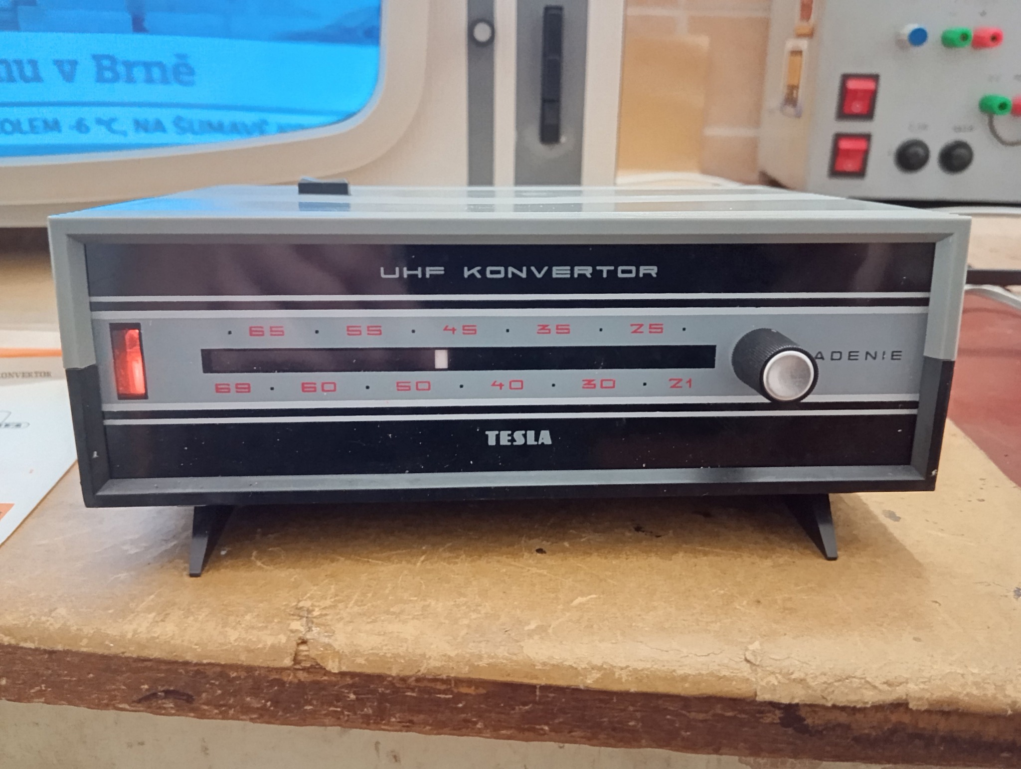 Rádio z čias socializmu. Zdroj foto: Facebook RETRO - Československo